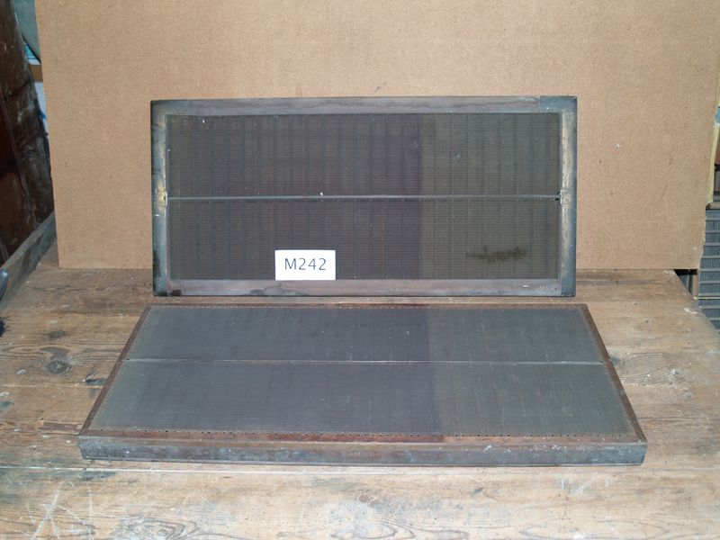 M242a Pair of moulds