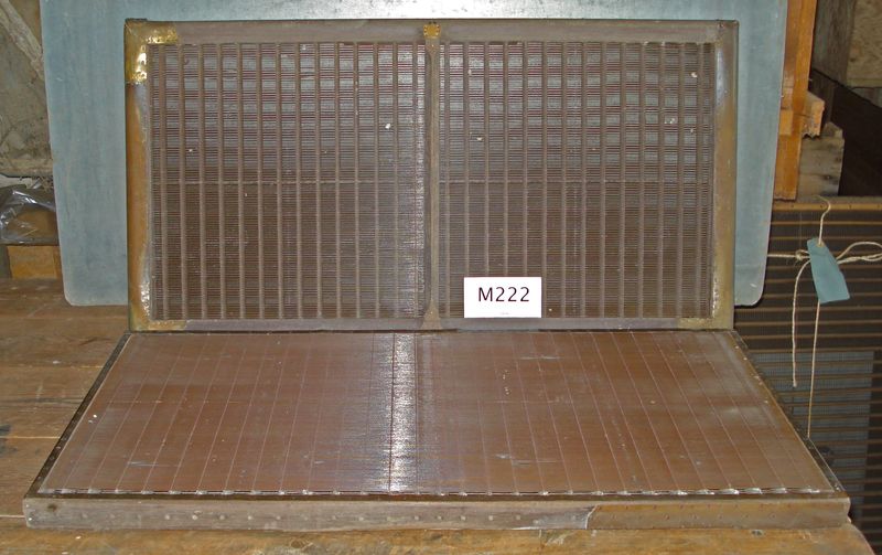 M222a - Very tired laid moulds