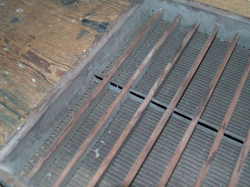 M242d Close up of back of mould