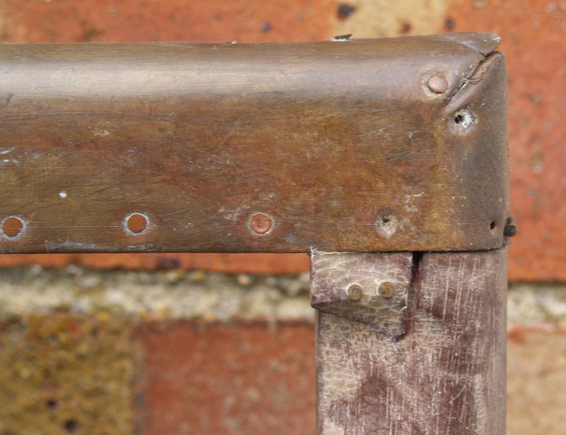 M205e Finale - damaged corner joint - top