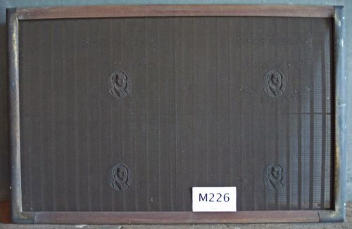 M226d Single mould showing four watermarks