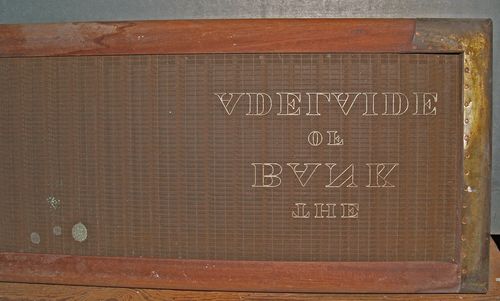 M229b Bank of Adelaide closeup of one panel