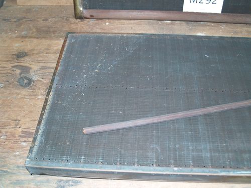 M292c Broken deckle divider