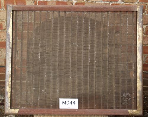 M044a Whole Mould with Pope's Hand